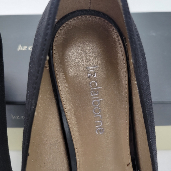 Womans Liz Claiborne Black Fabric Flats Leather Bottoms Gold accent buckle Sz 7 - Picture 8 of 12